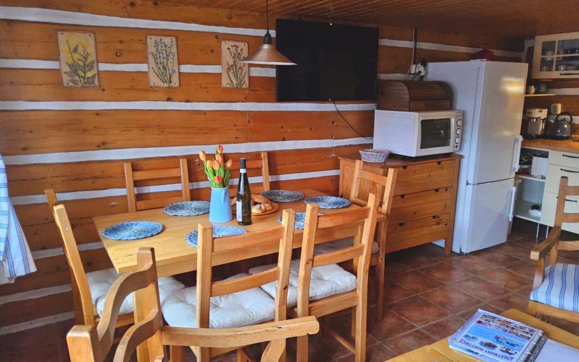 Chalupa Pod Lysou - Apartma 4Rooms โรกีนีซ นัด ยีเซอโร ภายนอก รูปภาพ